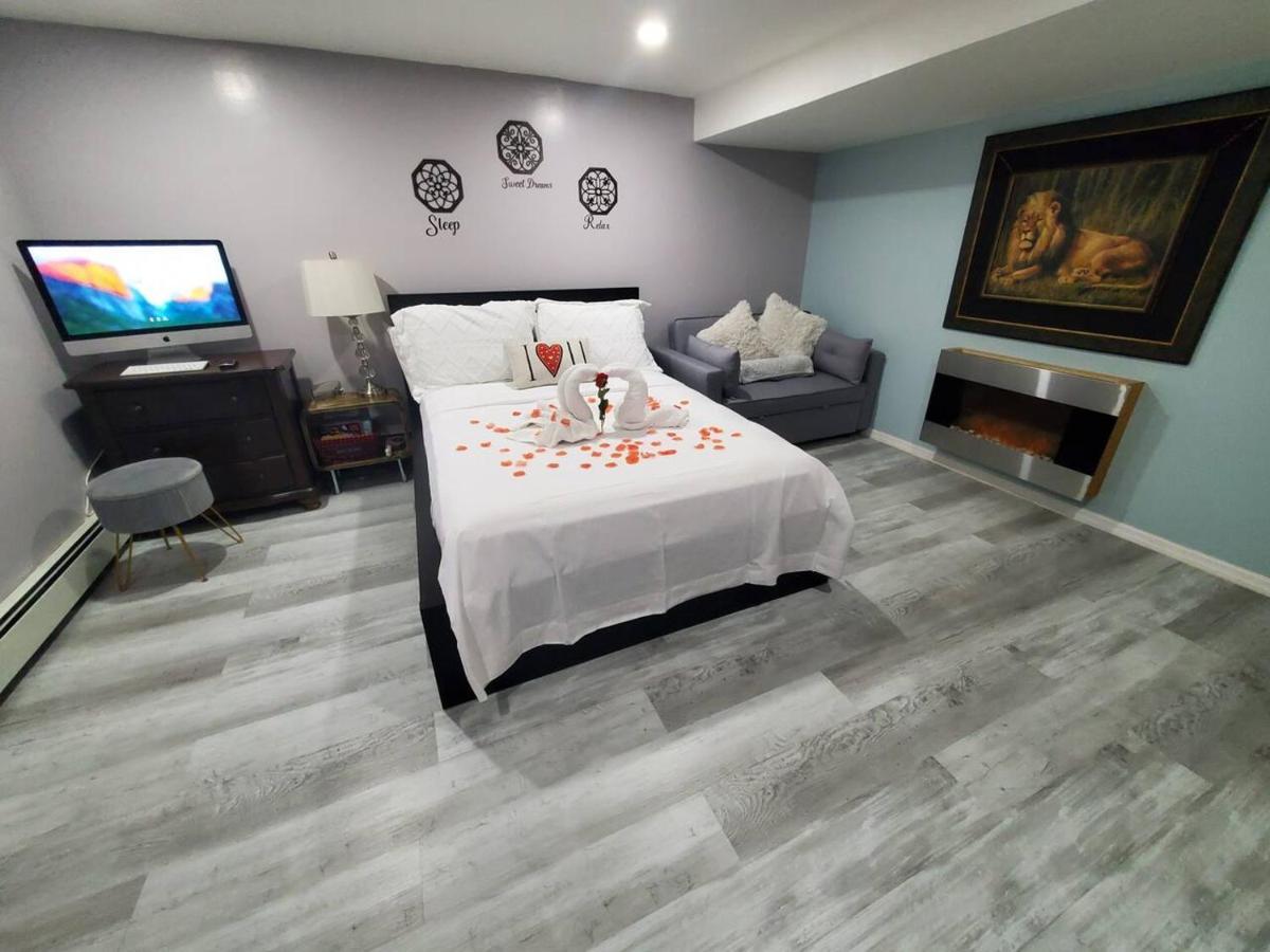 Lovely 2 Bedroom Apartment With 2 Entrance And Parking New York Exterior photo