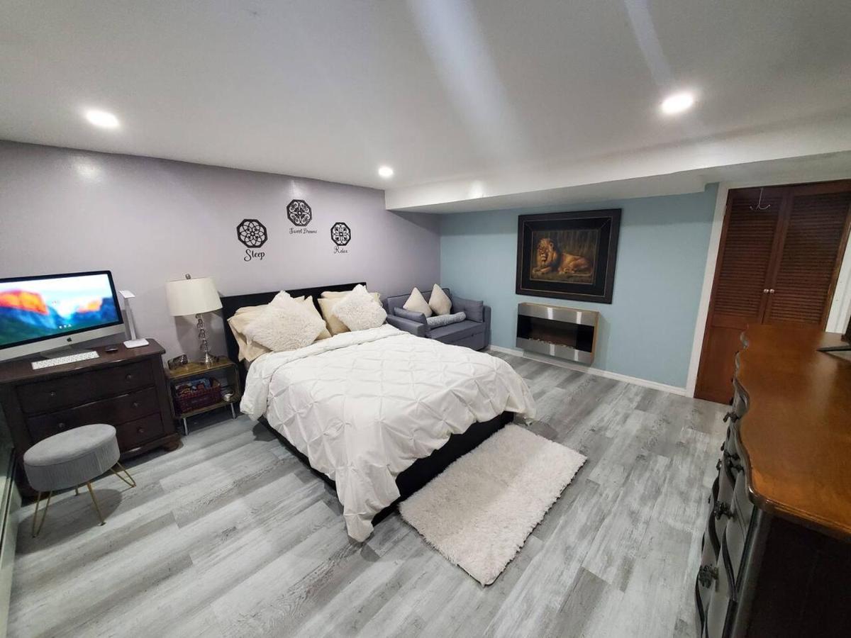 Lovely 2 Bedroom Apartment With 2 Entrance And Parking New York Exterior photo